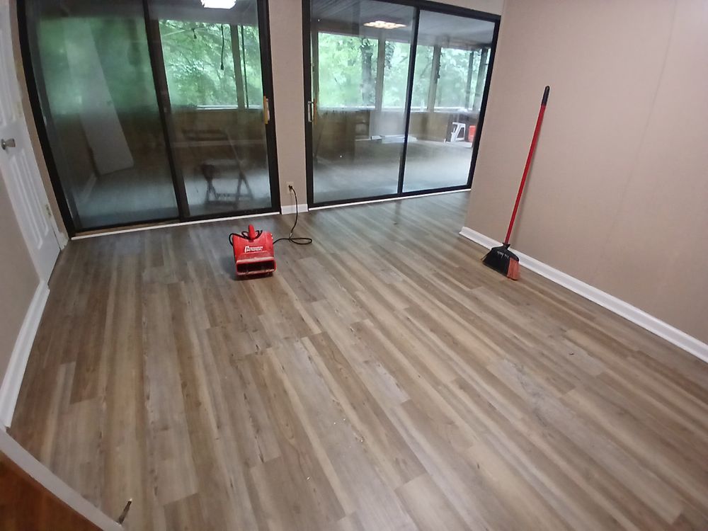 exterior painting and flooring for Dead Tree General Contracting in Carbondale, Illinois