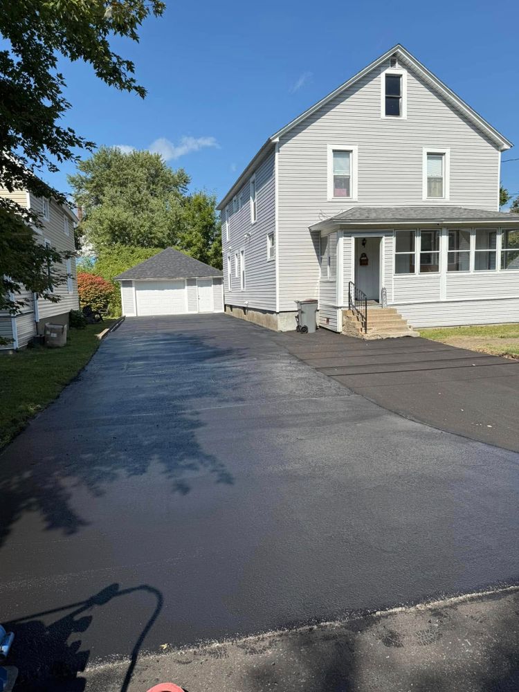 Asphalt for Dibbles Asphalt Maintenance in Westernville, NY