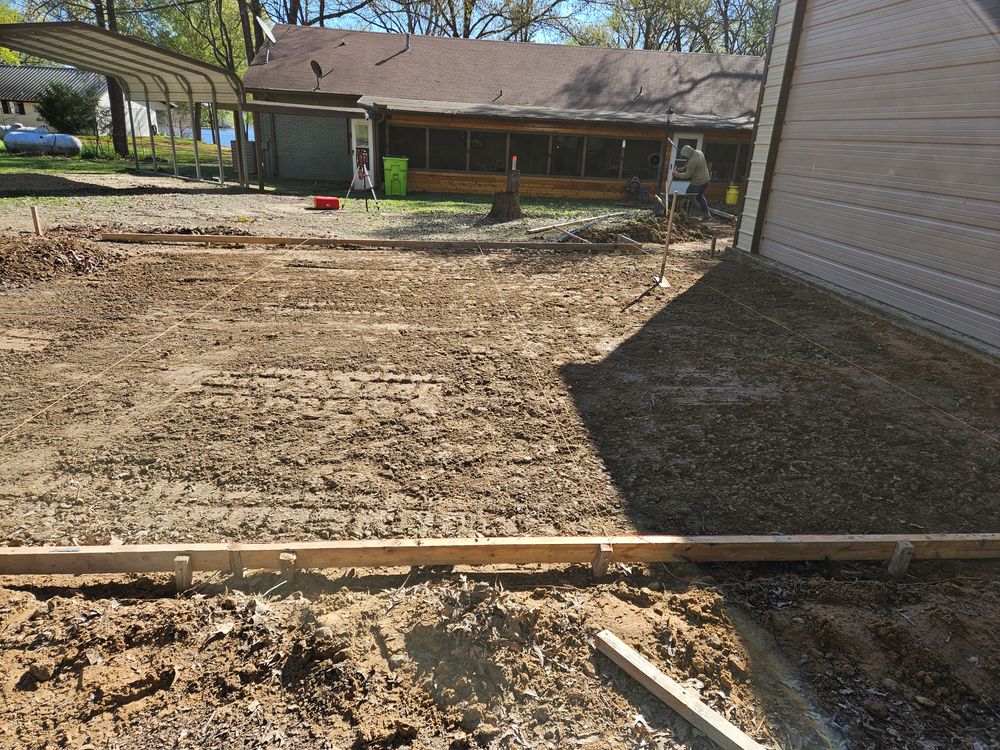 Mowing for Ornelas Lawn Service in Lone Oak, Texas