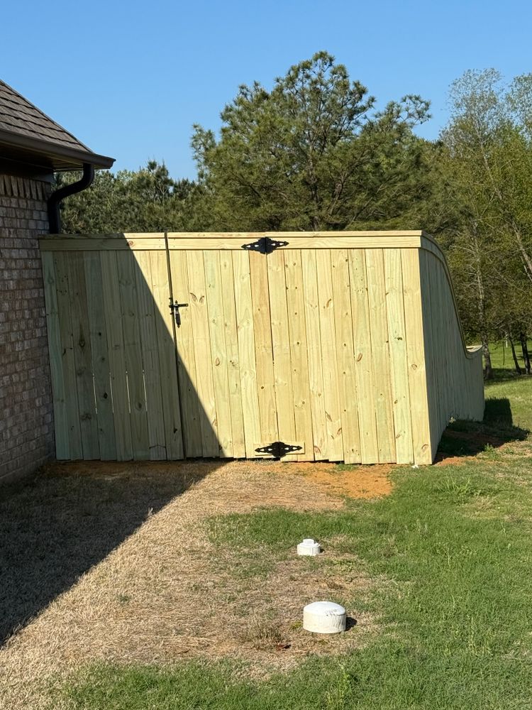 All Photos for Pennington Fence Co in Tupelo, MS