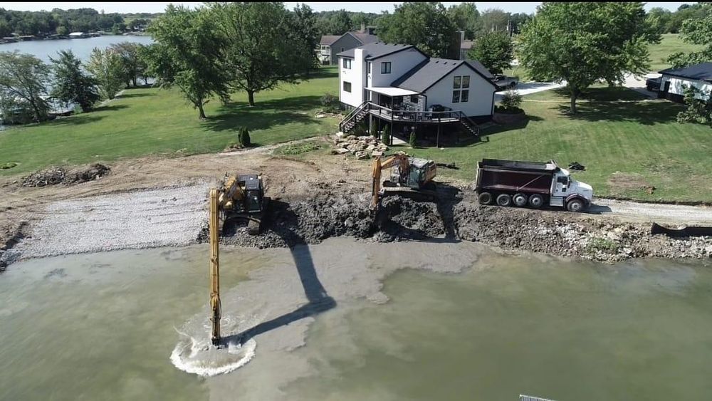 Mowing for Viking Dirtworks and Landscaping in Gallatin, MO