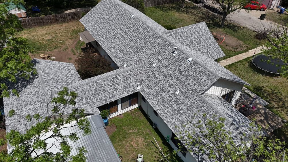 Shingle Roofs  for Barcenas Roofing & Remodeling in San Saba, TX