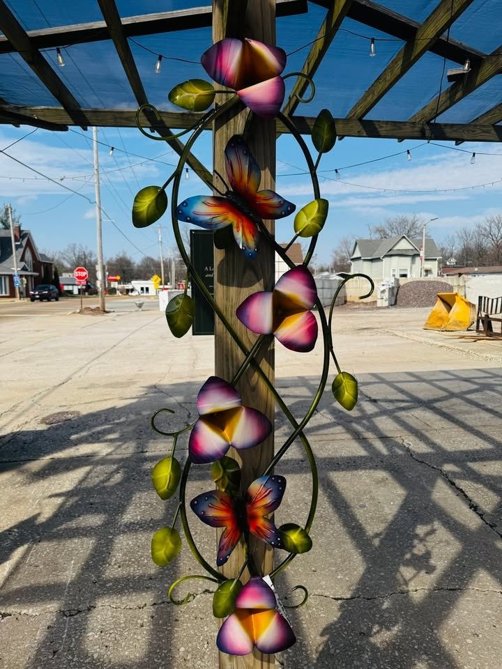 All Photos for Mayfield Landscaping in Staunton, IL