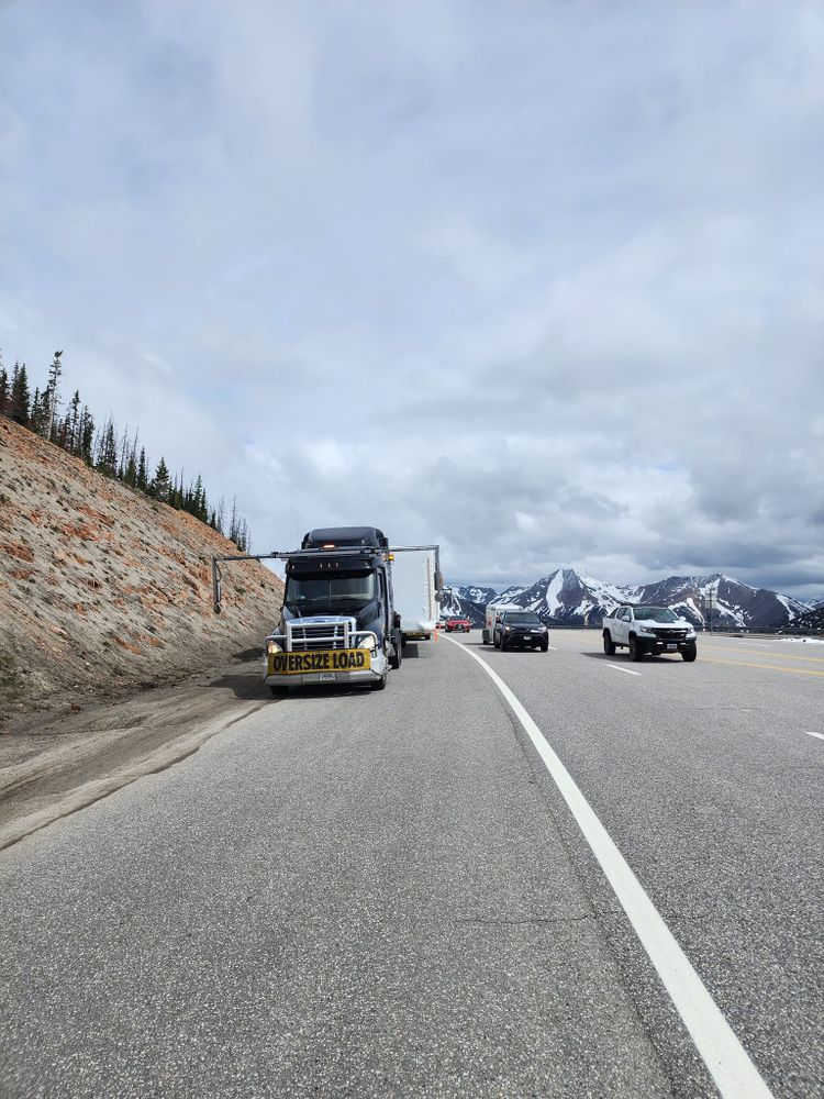 Specialized & Oversized Loads Escorts for Mountain Valley Pilot Car LLC in Canon City, CO