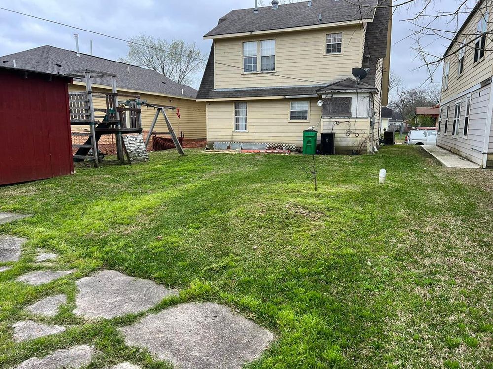 All Photos for Bobby’s lawn services in Baytown, TX