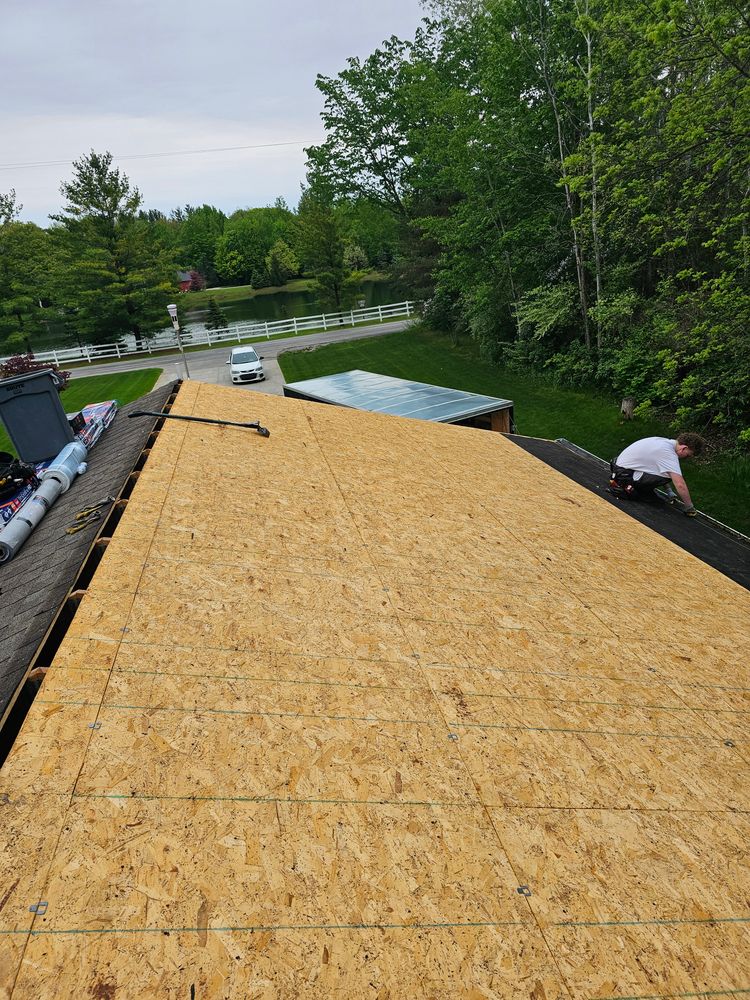 All Photos for Walkers Quality Roofing  in Midland, MI