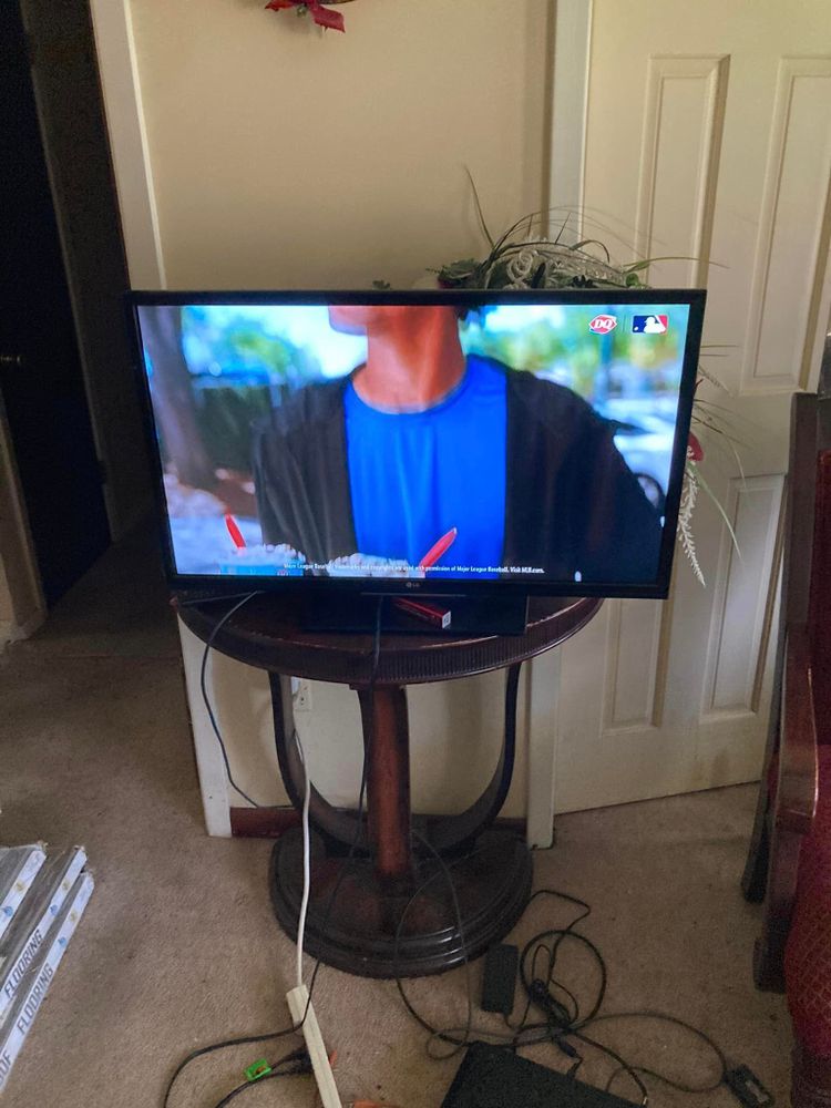 T.V. Mounting for Don's Handy Services  in Fayette, MS