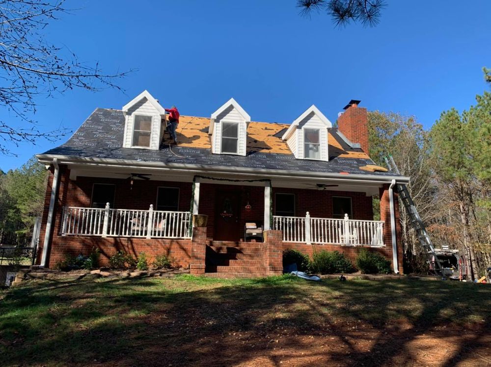 Roofing for Rojas Renovations LLP in Jemison, AL