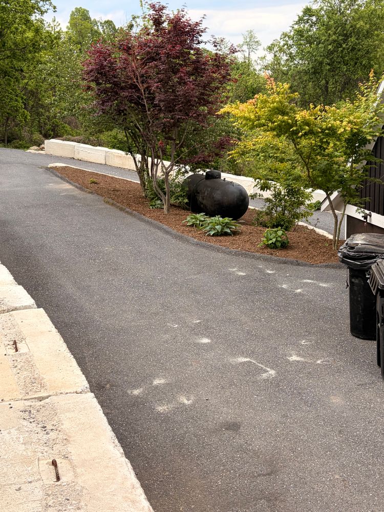 All Photos for Valencia’s Lawncare in Charlottesville, VA