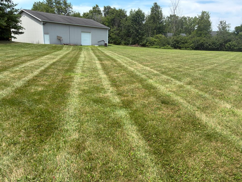 Mulch Installation for Division80 Landscaping & Lawncare in Marysville, OH