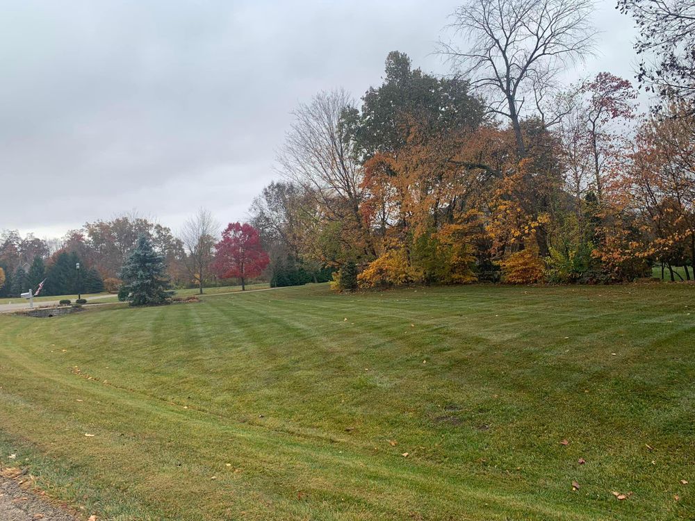 Fall Clean Up for High Garden Landscapes in Middletown, Ohio