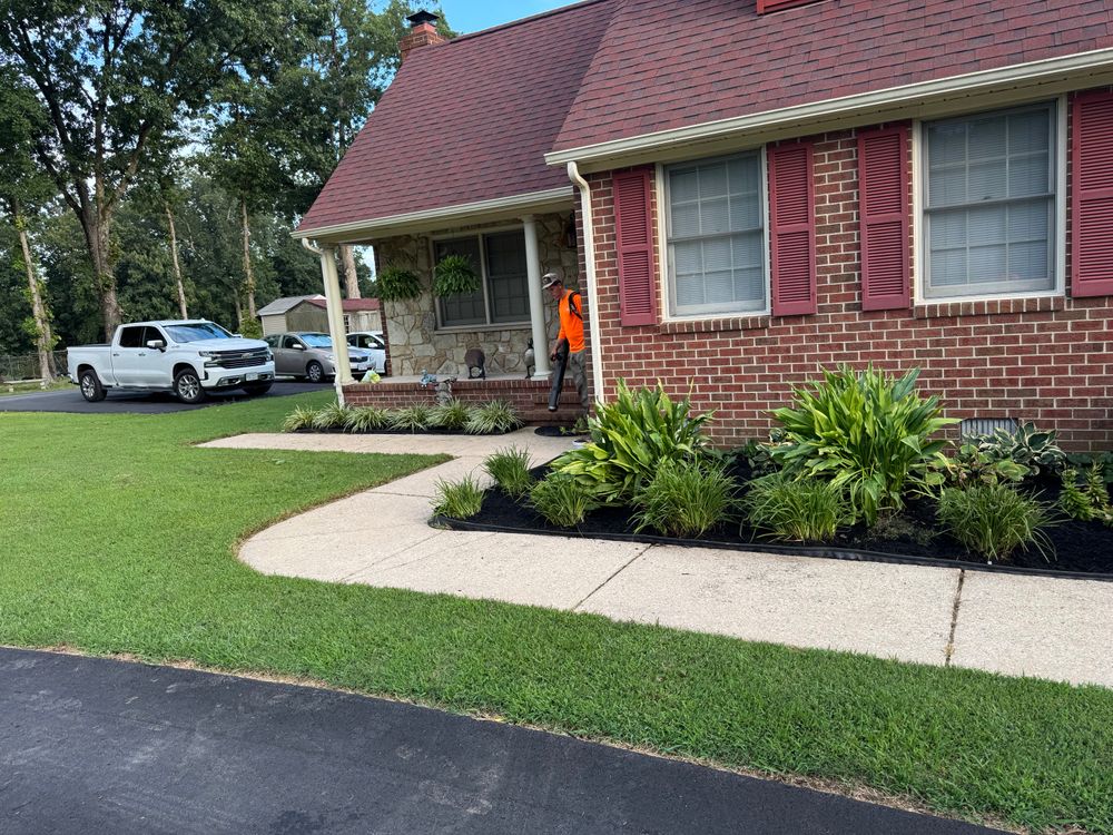 All Photos for Robbie's Lawn & Landscape in Chesterfield, VA