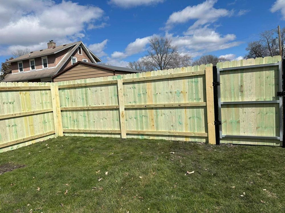 Fence Installation for Illinois Fence & outdoor co. in Kewanee, Illinois