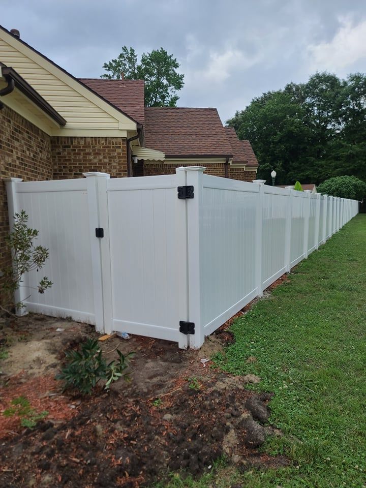 Fencing / Decking for Alpine Acquisitions in Virginia Beach, VA