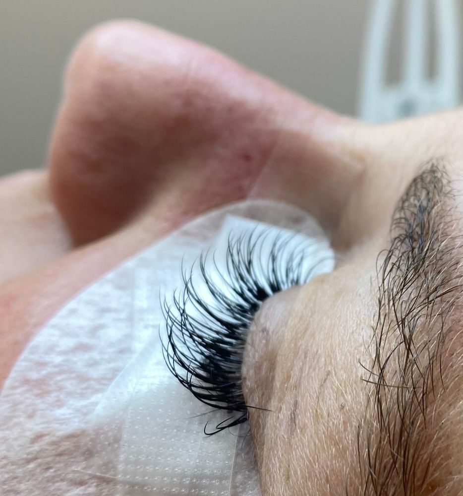 Lash Extensions for Unique Lash & Brow Studio in Bean Station, TN