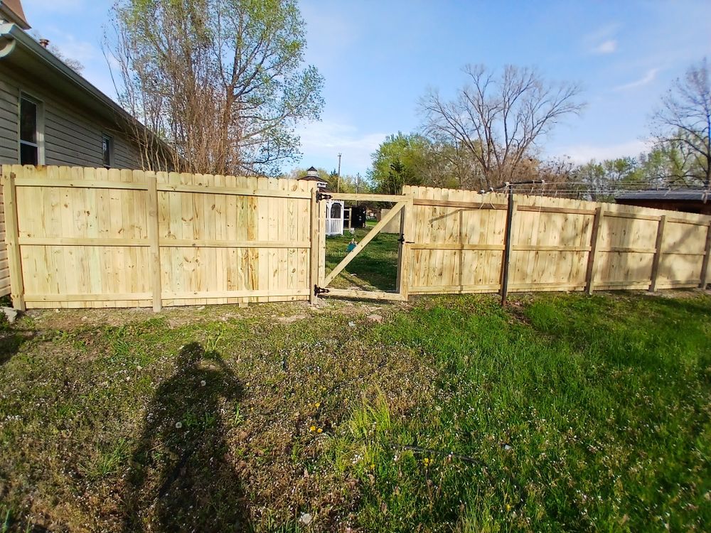 Reversed Picket Fence for Dead Tree General Contracting in Carbondale, Illinois
