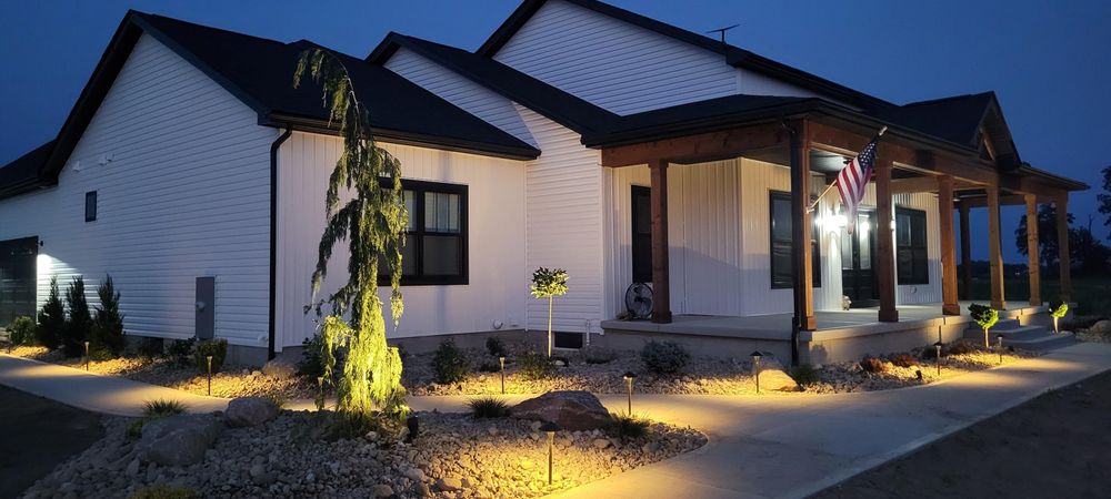 All Photos for Admiring Landscapes in Lancaster, OH