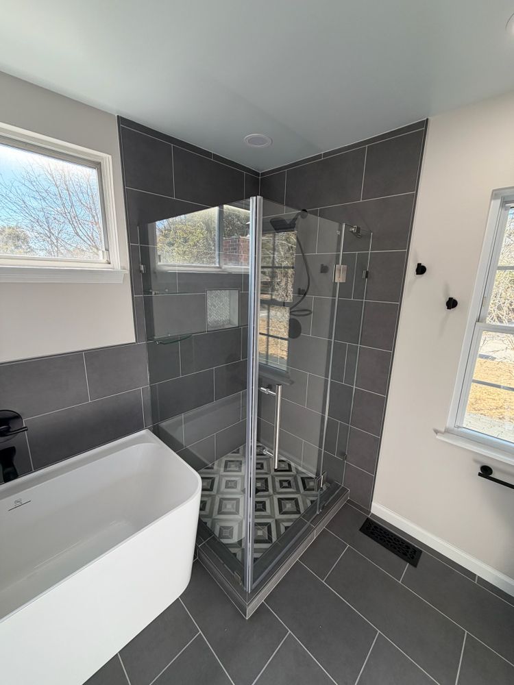 Transform your bathroom into a modern oasis with our expert renovation services, enhancing functionality and aesthetics while ensuring high-quality craftsmanship to create the luxurious space you've always dreamed of. for Snap Remodeling in Charleston, SC