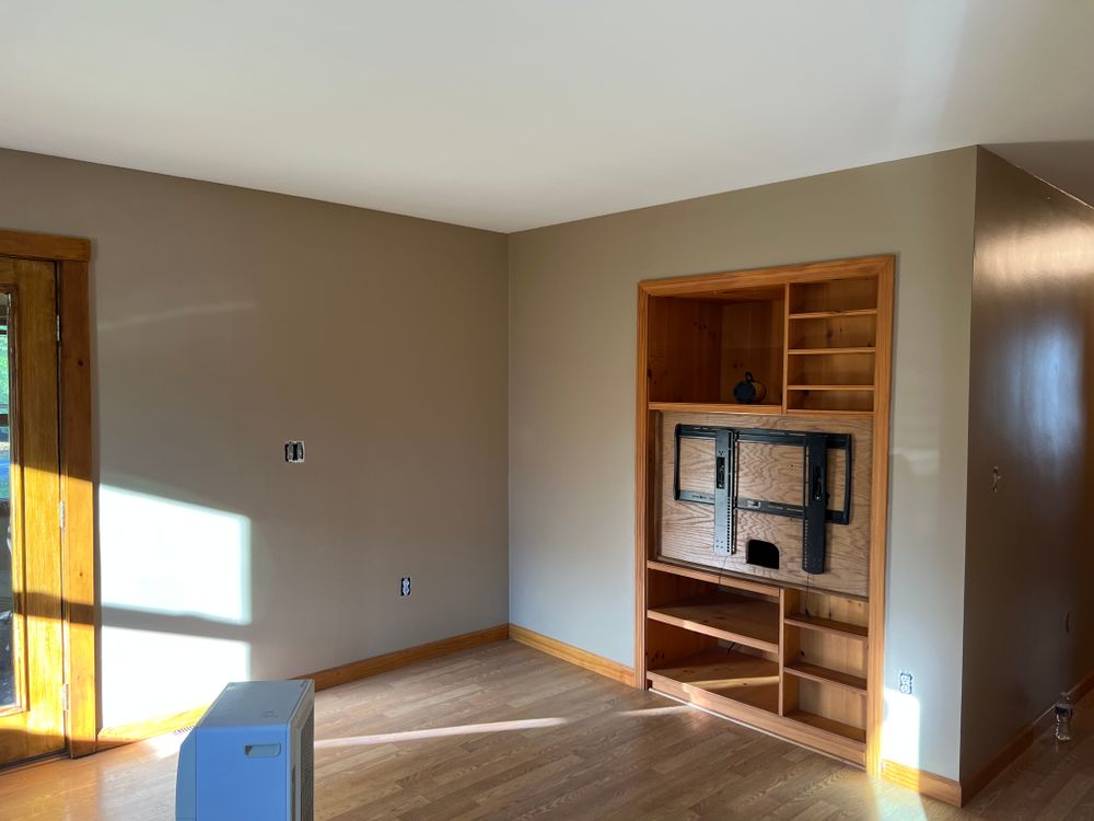 Transform your home with our professional painting service. We offer meticulous attention to detail, high-quality finishes, and timely completion to refresh and enhance the beauty of your living spaces. for Jack Of All Blades in Windsor County, VT