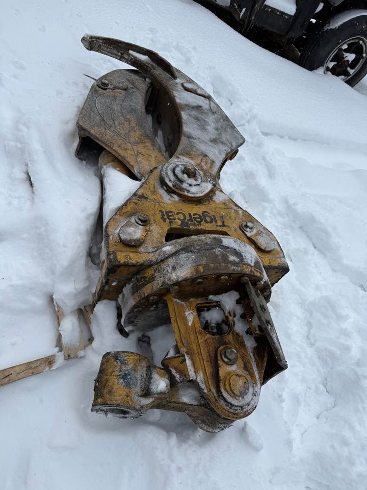 2022 Tigercat HD Grapple - $10,500 Clean tight HD Tigercat Grapple. Came off a 234B tiger cat loader. 52” opening. Ready to go! for  in Northumberland, NH