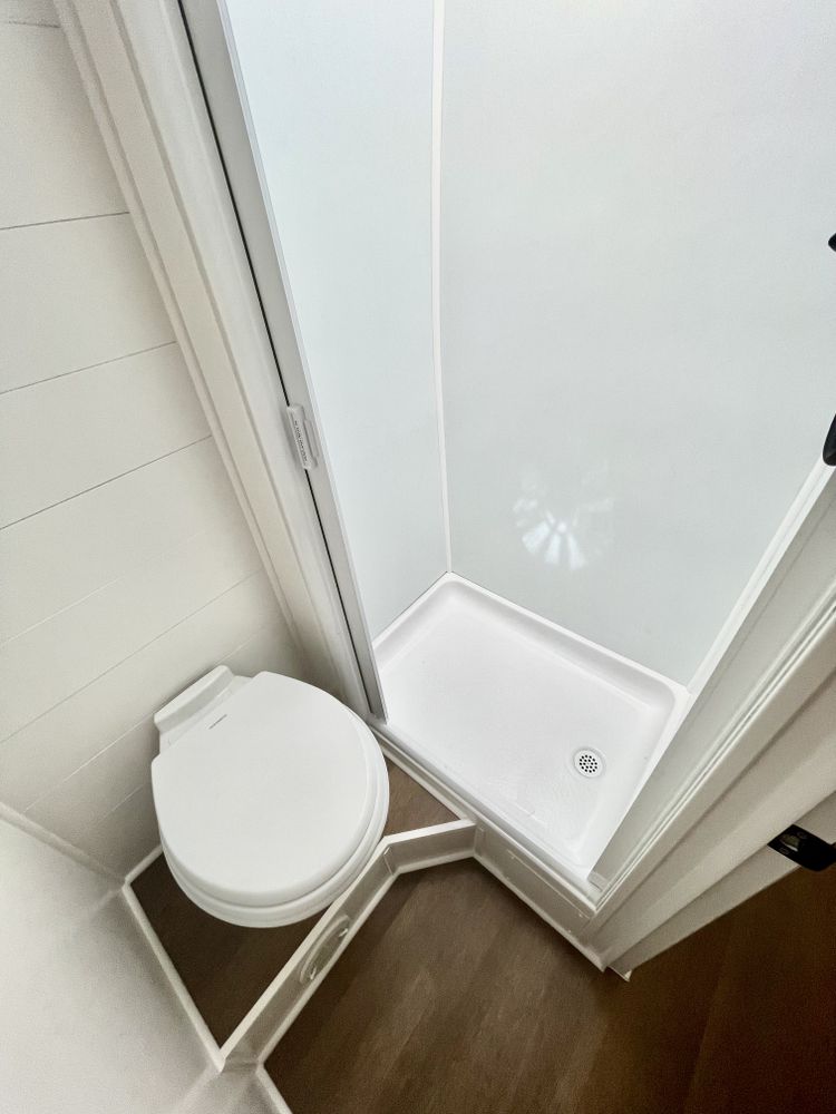 All Photos for Mauka to Makai RV Renovations in Los Angeles, CA