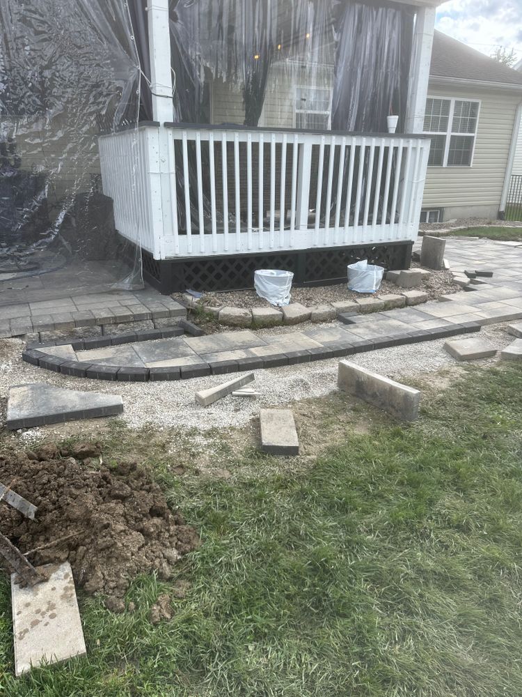 All Photos for Mayfield Landscaping in Staunton, IL