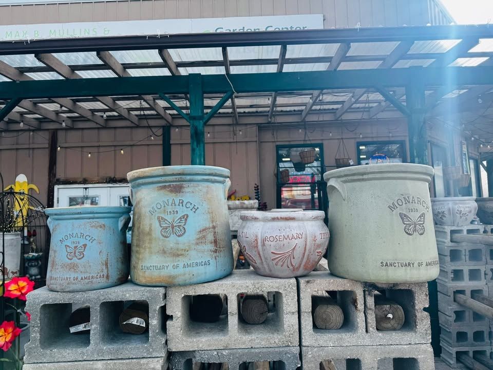 All Photos for Mayfield Landscaping in Staunton, IL