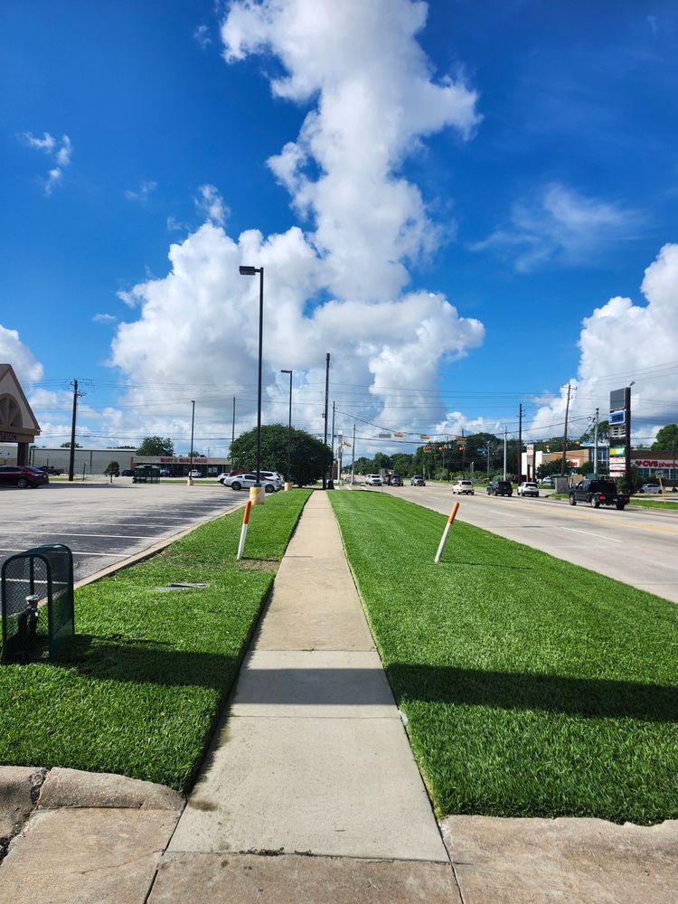 All Photos for Bonita Bay Lawn Maintenance LLC in La Porte, TX