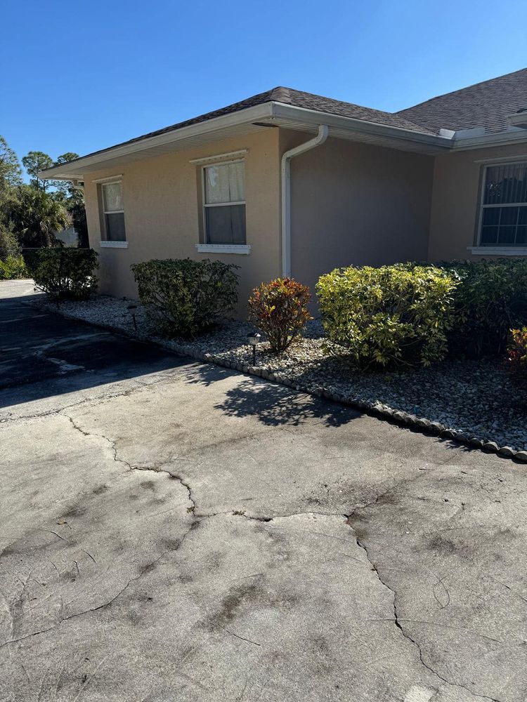 All Photos for Green Pastures Lawn Services LLC in Golden Gates Estates, FL