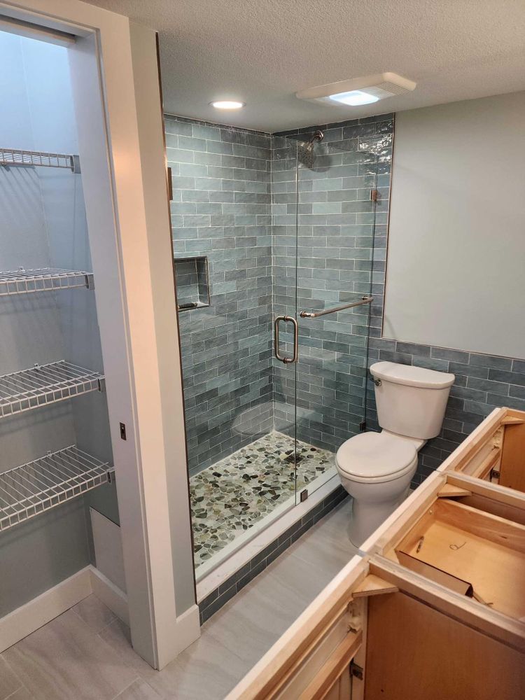 Bathrooms for Reef Runner Remodeling & Repair in Gulf Breeze, FL