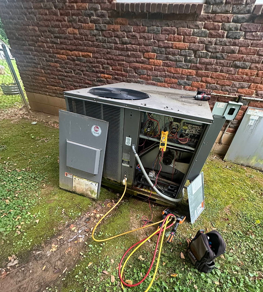 Our emergency HVAC services provide 24/many rapid response to heating and cooling issues, ensuring homeowners can count on reliable comfort restoration anytime an urgent situation arises with their systems. for Ace Hvac and Electric in Nashville, TN