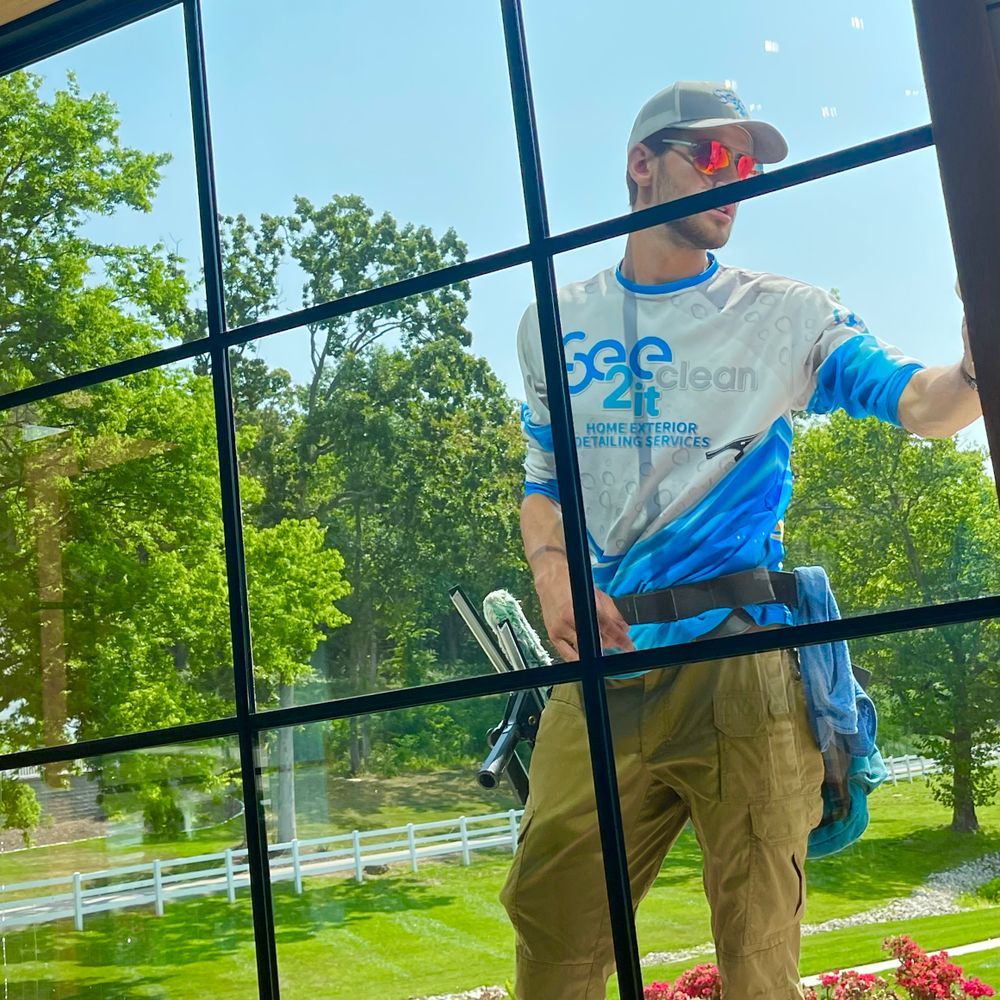 Residential Window Cleaning for See2it Clean in St Louis, MO