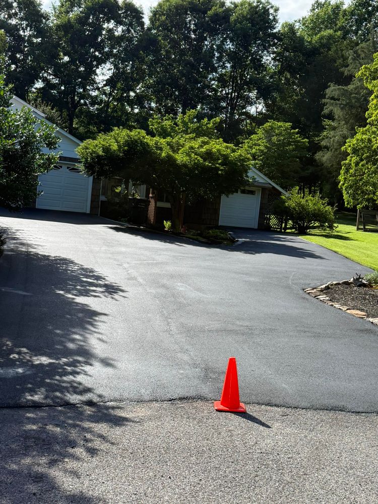 All Photos for Asphalt Animals in Sevierville, TN