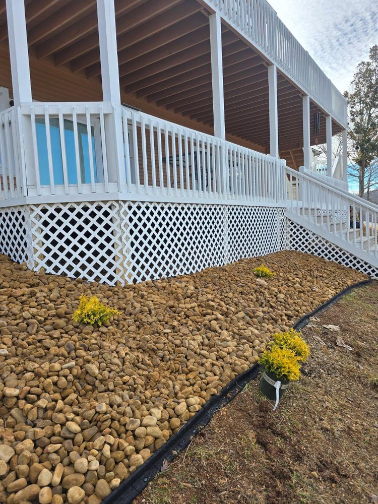 All Photos for Williams Lawn and Land in Sharps Chapel, TN