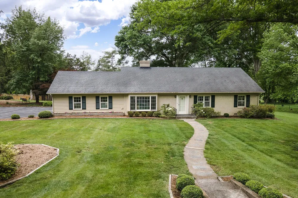 All Photos for Rockbridge Home and Barns in Rockbridge County, VA