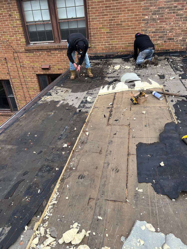 instagram for RT Roofing Exteriors in Chicago, IL