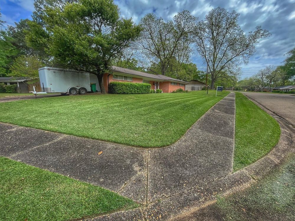 All Photos for Lawn Rescue in Texarkana, TX