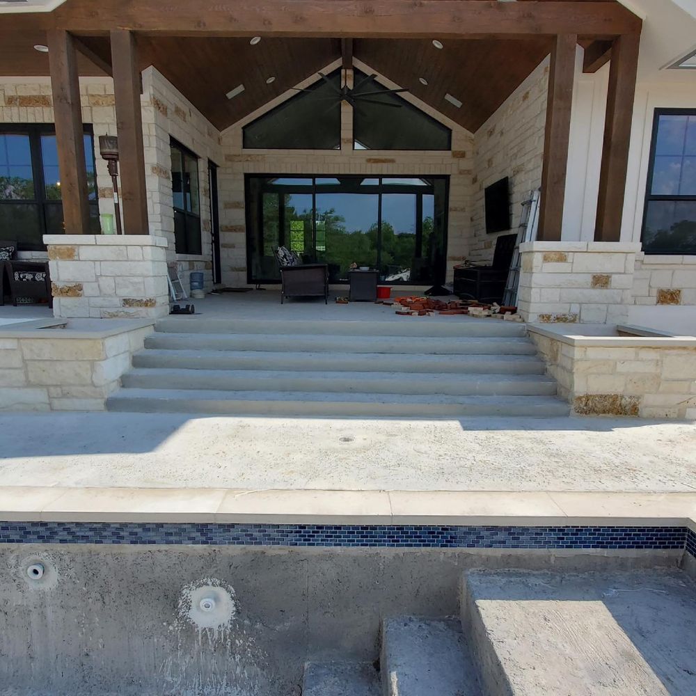 Custom Pool for Just Great Pools in Lakeway, TX