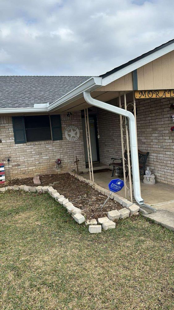 Our gutter service offers professional installation, maintenance, and repair to protect your home from water damage. Ensure optimal drainage and extend the lifespan of both your roof and foundation with quality gutters. for Steel Country Home Restorations in Cibolo, TX