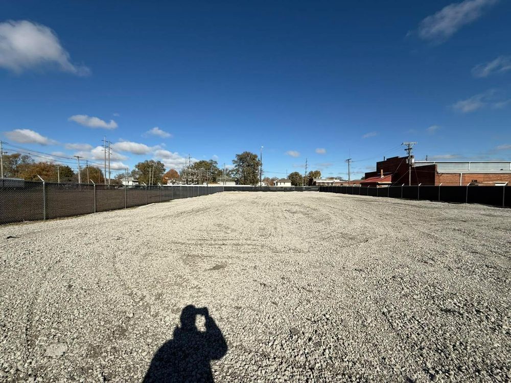 Fence Installation for Illinois Fence & Outdoors in Kewanee, IL