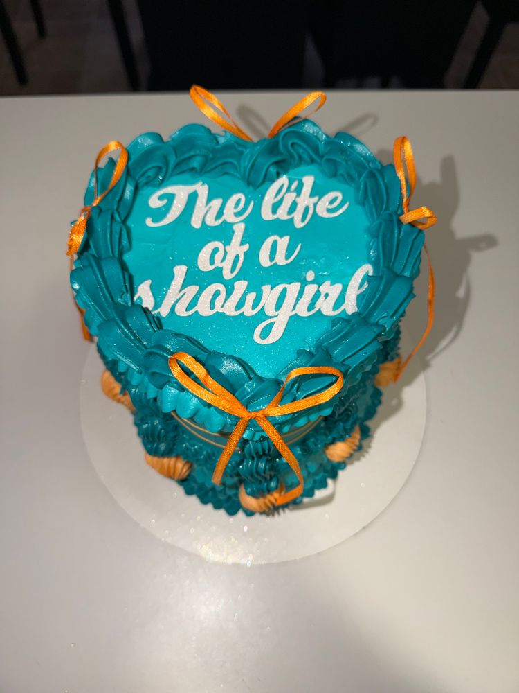 Custom Cakes and Cupcakes for Crumble Creations in Springfield, IL