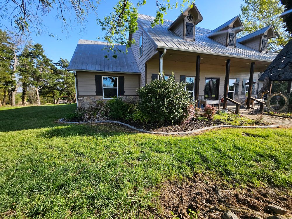 All Photos for Ornelas Lawn Service in Lone Oak, Texas