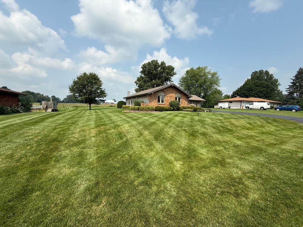 All Photos for B&G Lawn Care in Roscoe, IL