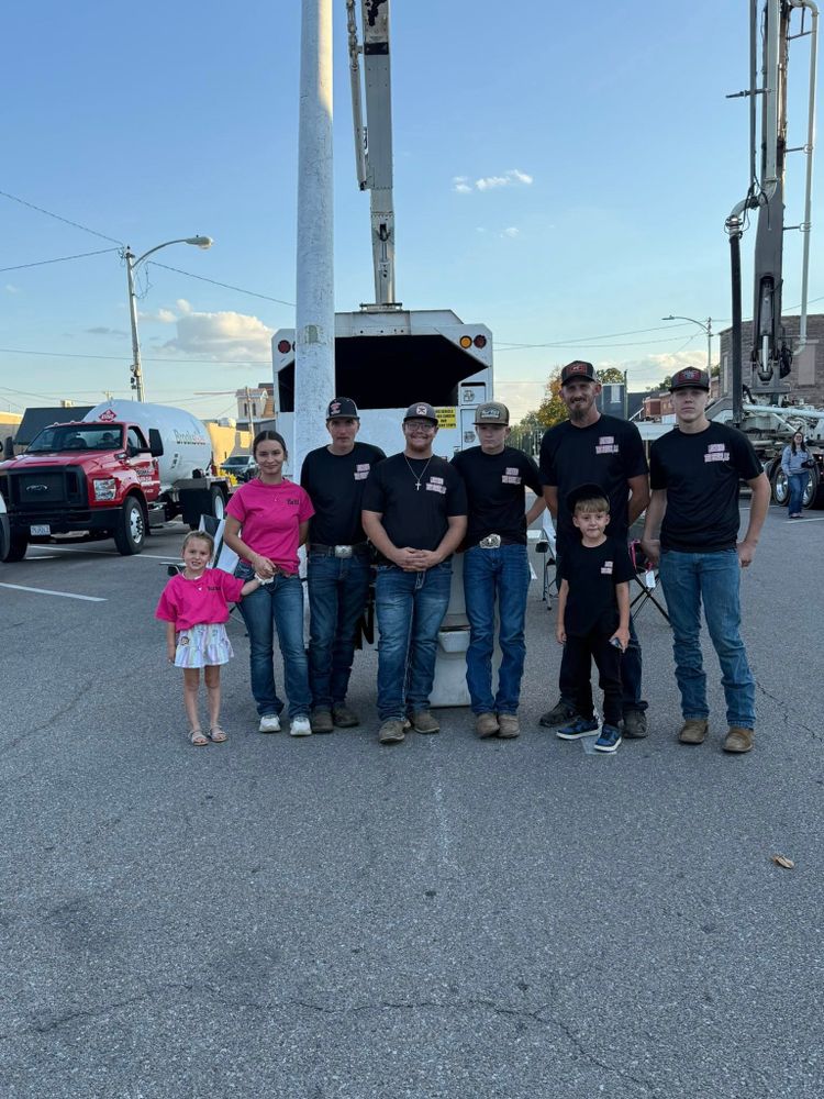 Lightning Tree Service team in Fair Grove, MO - people or person