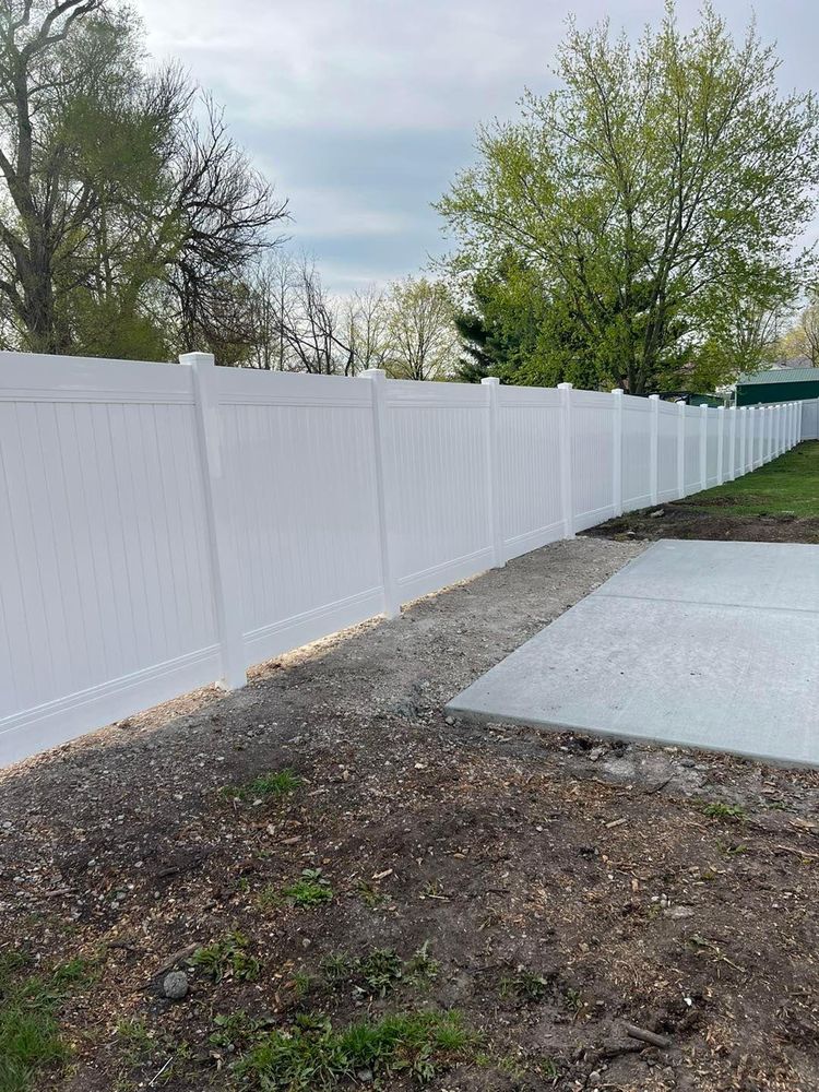 Fence Installation for Illinois Fence & outdoor co. in Kewanee, Illinois