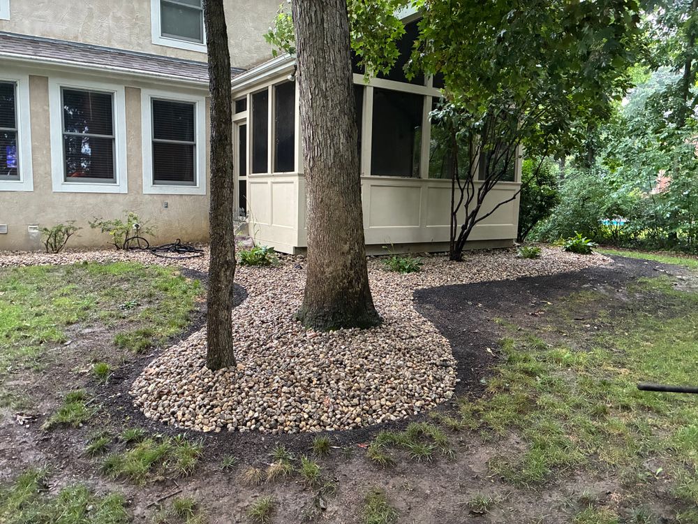 Mulch Installation for Division80 Landscaping & Lawncare in Marysville, OH