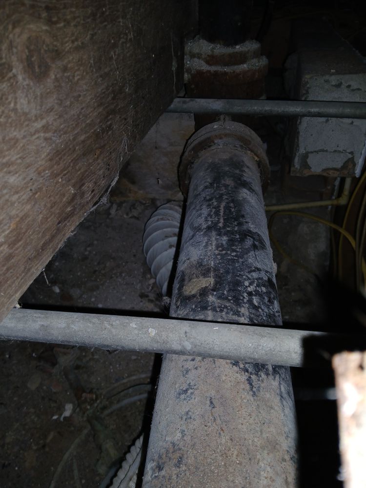 Steeleville bath for Dead Tree General Contracting in Carbondale, Illinois