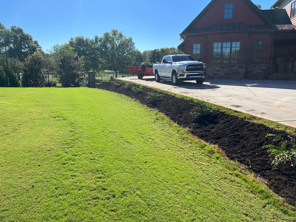 Lawn Care for J&J Hauling and Outdoor in Fayetteville, GA