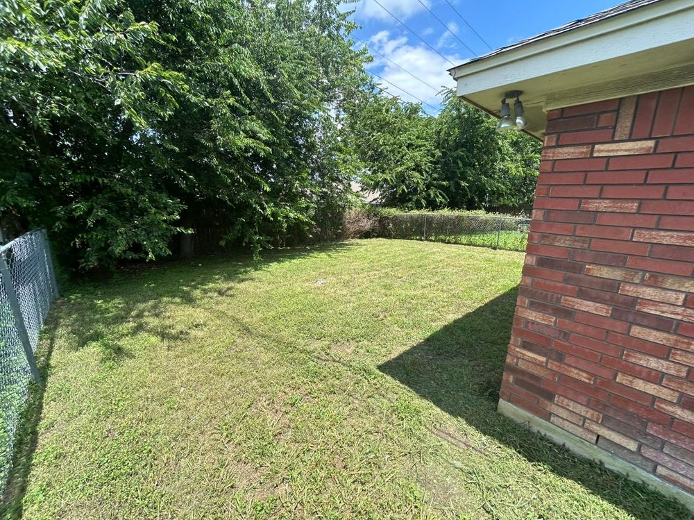 All Photos for D’s Lawncare in Killeen, TX