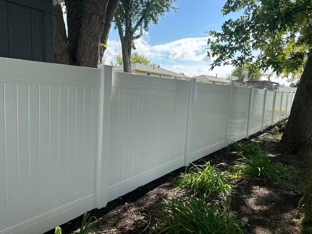 Fence Installation for Illinois Fence & outdoor co. in Kewanee, Illinois